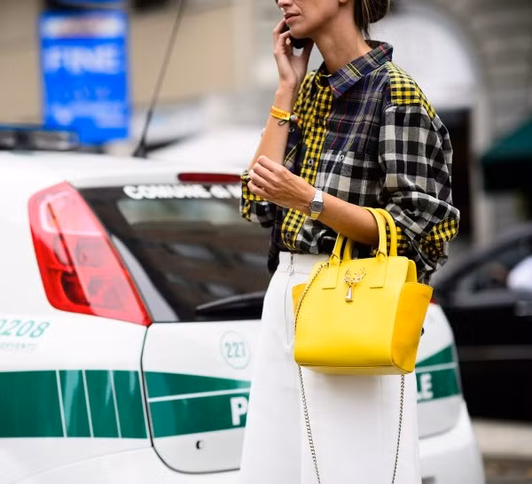 Gingham: Cuộc đổ bộ họa tiết ô vuông cổ điển mùa mốt Xuân Hè ảnh 11