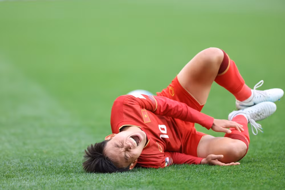 Tiền vệ Hải Linh phải thử doping sau trận gặp Đội tuyển Nữ Mỹ ảnh 1