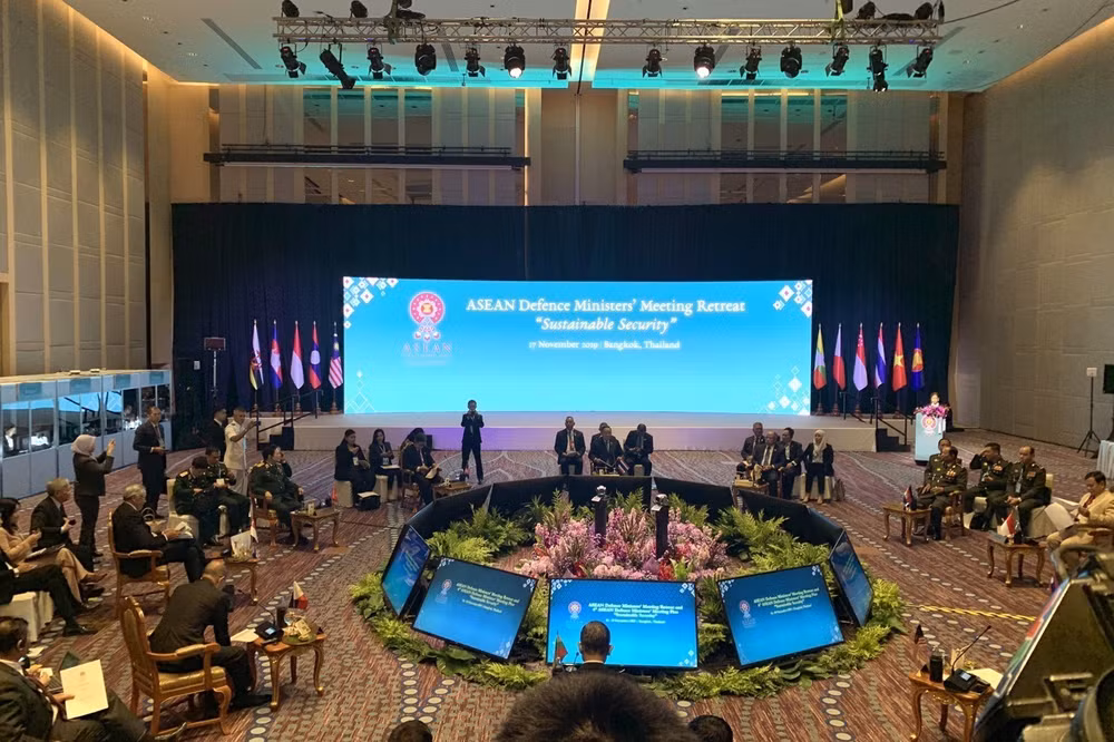 Hội nghị hẹp Bộ trưởng Quốc phòng ASEAN: Hợp tác an ninh bền vững ảnh 2