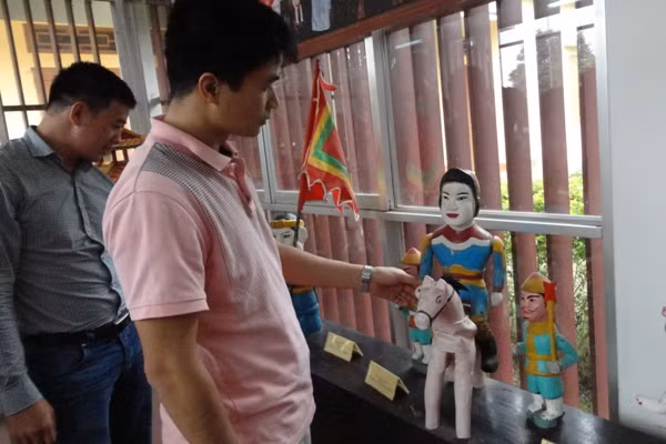 Về thăm làng múa rối nước Hồng Phong hơn 300 năm tuổi ảnh 2
