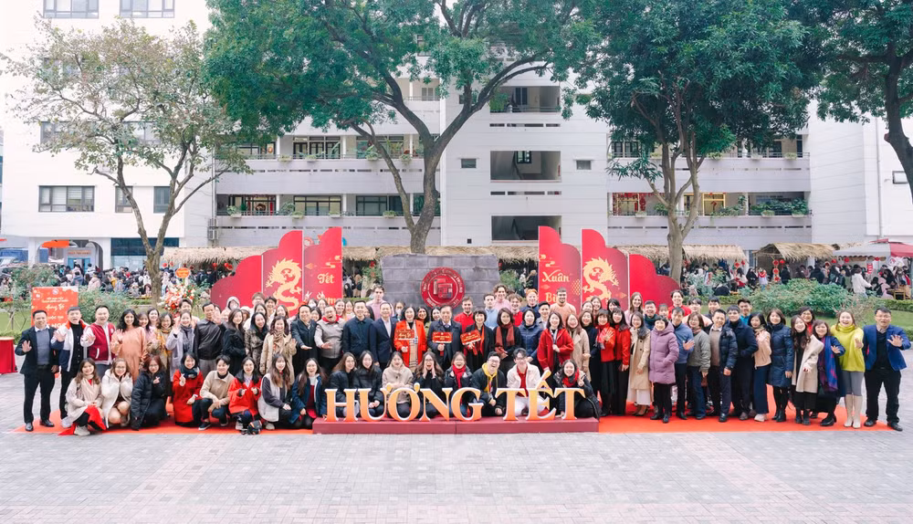 tet.JPG