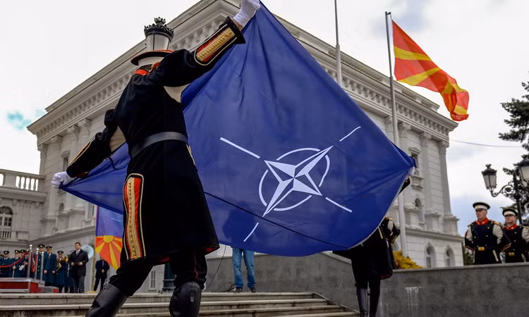 Macedonia chính thức đổi tên thành Cộng hòa Bắc Macedonia ảnh 1