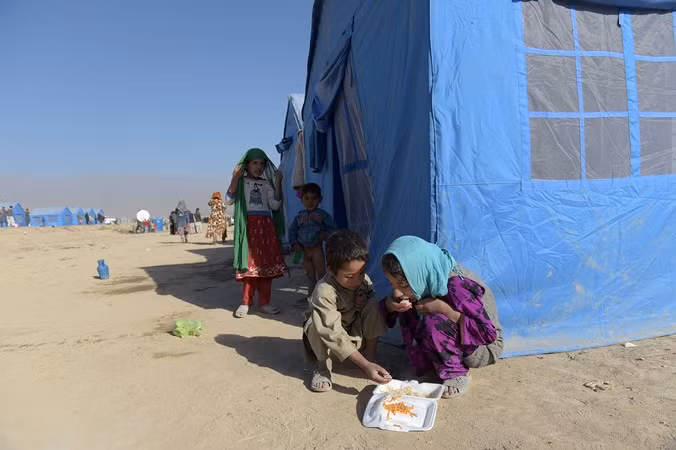 Chính phủ Afghanistan mất kiểm soát 2% lãnh thổ trong 3 tháng ảnh 1