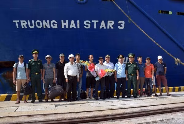 Triển khai phương án phòng ngừa sự cố tràn dầu từ tàu An Phú 868 ảnh 1