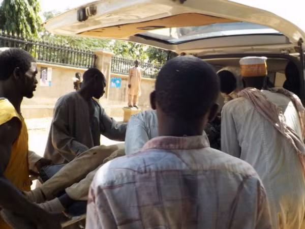 Nigeria: Đánh bom xe buýt khiến hàng chục người thương vong ảnh 1