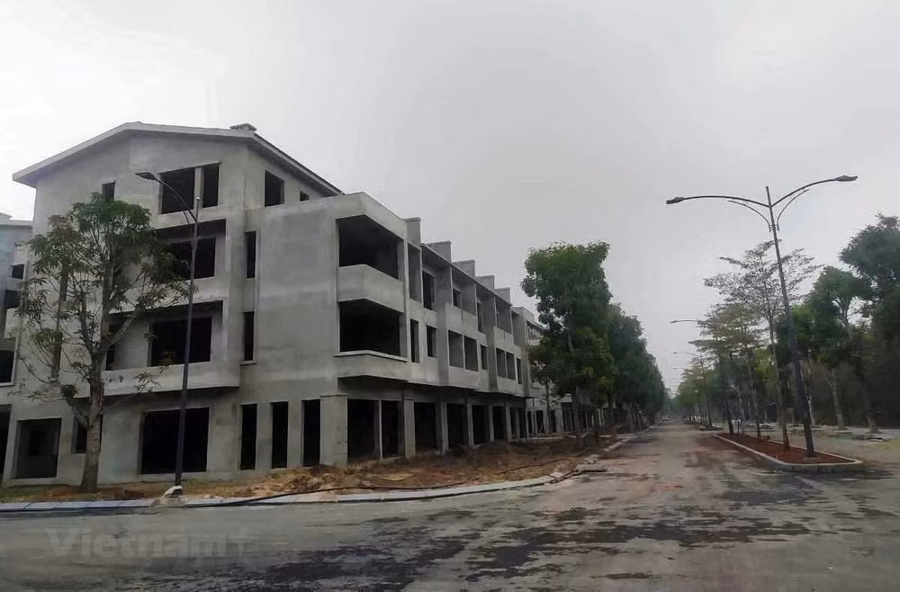 Bộ Xây dựng: Có đủ chế tài xử lý các dự án chưa đủ điều kiện bán nhà ở ảnh 1