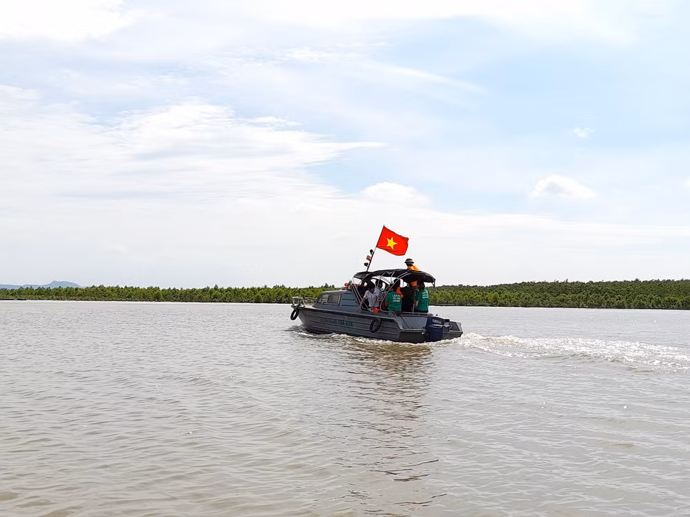 Việt Nam nỗ lực làm sạch các dòng sông, bảo vệ 'mạch nguồn' sự sống ảnh 3