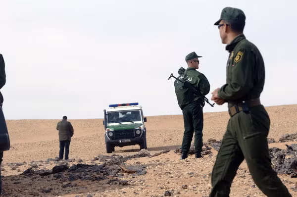 Algeria kêu gọi các phần tử khủng bố ra hàng trước khi quá muộn ảnh 1