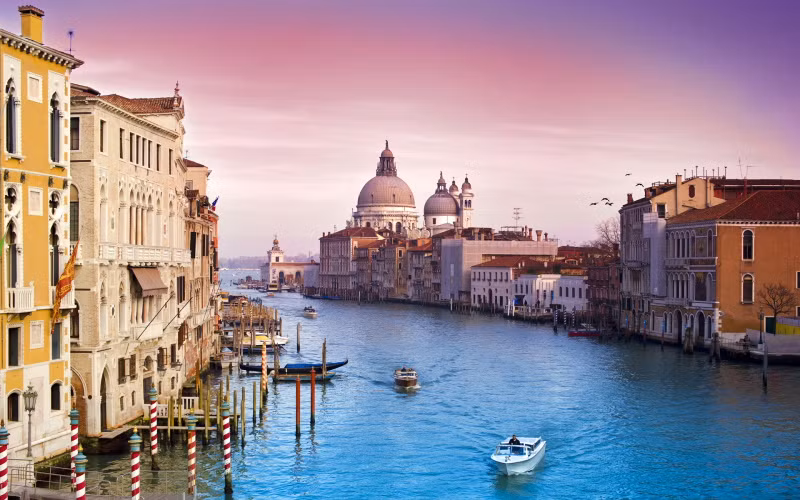 Khám phá mùa Thu Italy trong bảy ngày chỉ với 39,9 triệu đồng ảnh 1