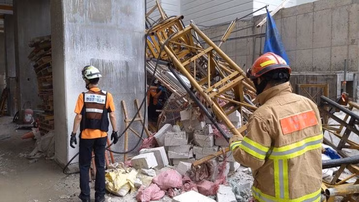 Hàn Quốc: Sập thang máy tại công trường xây dựng, 6 người thương vong ảnh 1