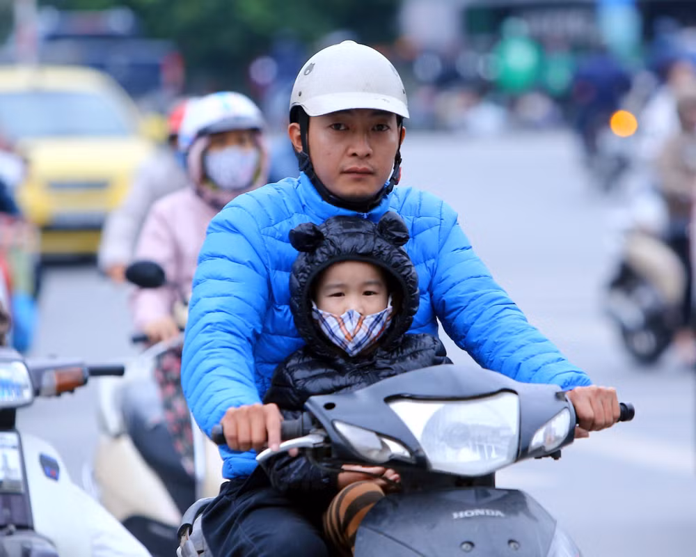 Ngày 28/12: Nhiệt độ giảm sâu, vùng núi có thể mưa tuyết, băng giá ảnh 1