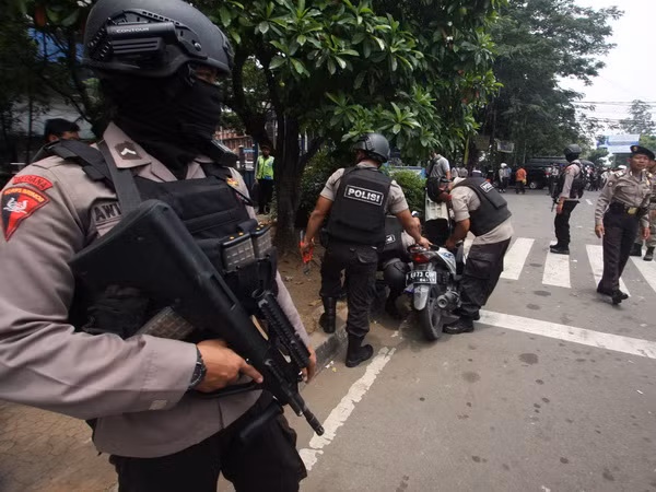 Indonesia bắt giữ đối tượng âm mưu đánh bom Đại sứ quán Myanmar ảnh 1