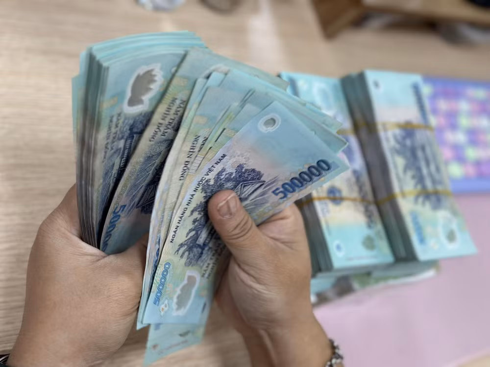 WB: Sản xuất công nghiệp và tăng trưởng tín dụng "nhích" nhẹ ảnh 3
