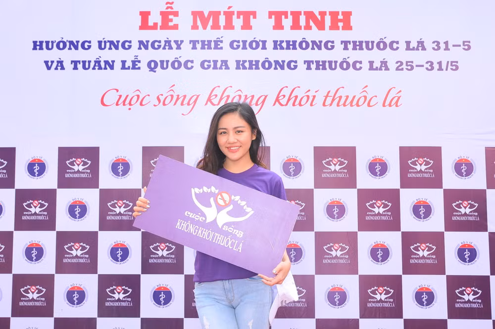 Lan Phương, Văn Mai Hương : Kêu gọi môi trường không khói thuốc lá ảnh 5