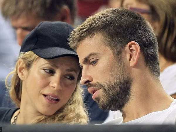 Ca sỹ Shakira và cầu thủ Pique tiết lộ giới tính đứa con thứ 2 ảnh 1