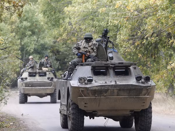 Phản ứng tích cực về trao quy chế đặc biệt cho Donetsk, Lugansk ảnh 1