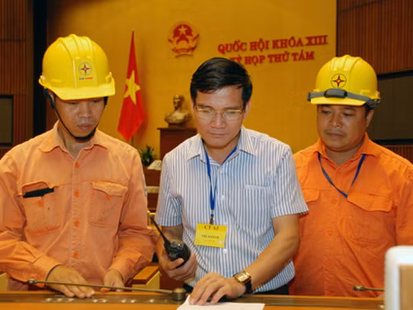 Đảm bảo cấp điện an toàn cho kỳ họp thứ 8 tại nhà Quốc hội mới ảnh 1
