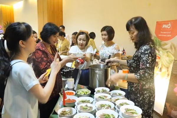 ASEAN tổ chức Lễ hội ẩm thực gây quỹ hỗ trợ trẻ em nghèo vượt khó ảnh 1