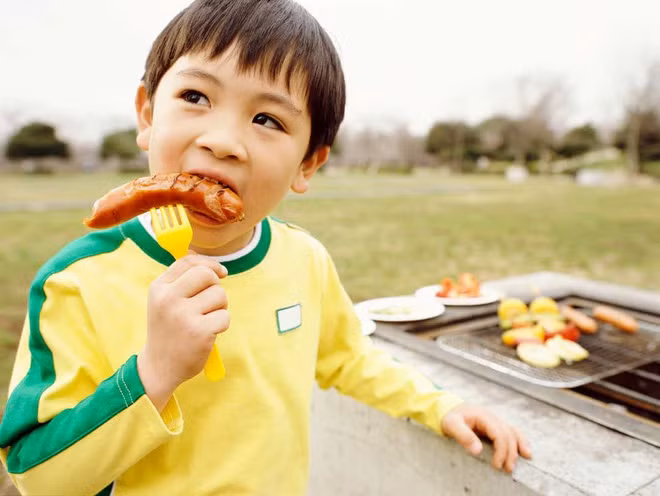 Phát hiện thực phẩm trẻ em chứa hàm lượng kim loại độc hại cao ảnh 1