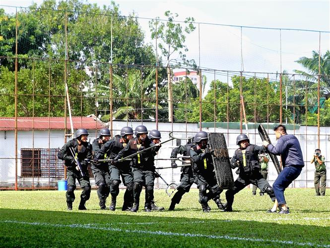 TP Hồ Chí Minh ra mắt Trung đoàn Cảnh sát cơ động dự bị chiến đấu ảnh 1