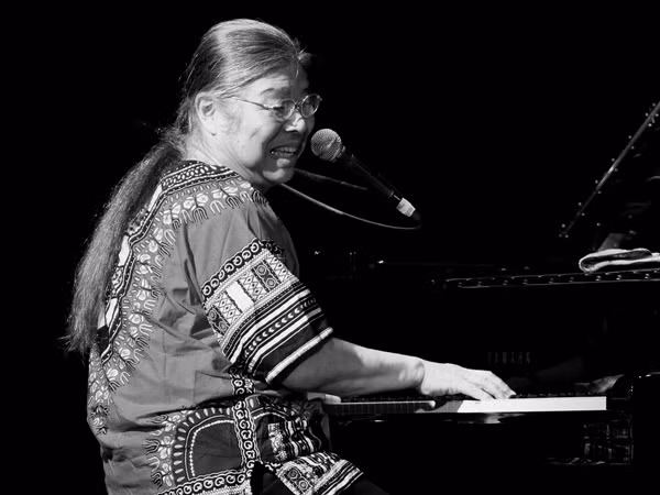 Huyền thoại nhạc Jazz Tsuyoshi Yamamoto đã đến Hà Nội ảnh 2