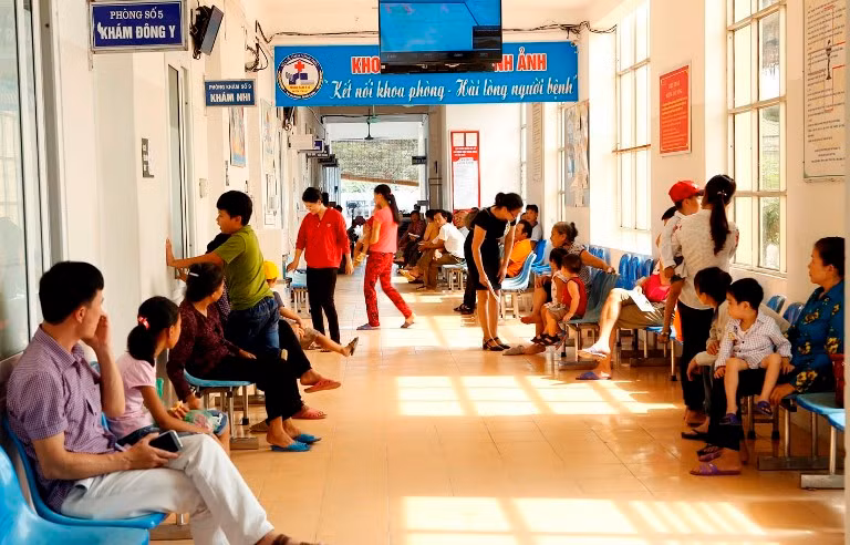 Bộ trưởng Y tế: Quá tải bệnh viện dẫn đến nhiều sự cố y khoa ảnh 4