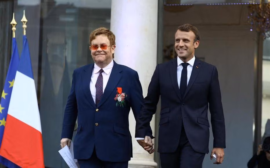 Elton John kêu gọi cộng đồng quốc tế chung tay đẩy lùi HIV/AIDS ảnh 1