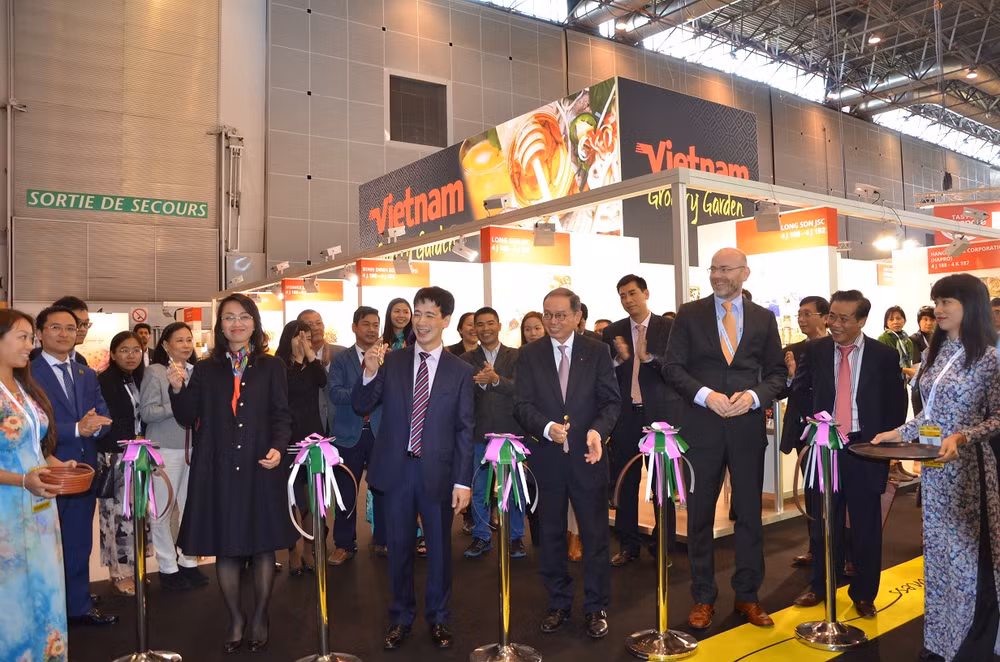 Nhiều doanh nghiệp Việt Nam tham dự hội chợ thực phẩm lớn nhất ở Pháp ảnh 4