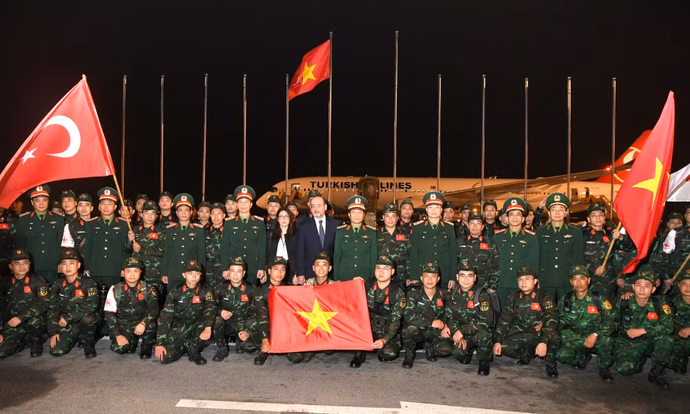 Tổng Tham mưu trưởng tiễn 76 quân nhân Việt Nam tới Thổ Nhĩ Kỳ ảnh 1