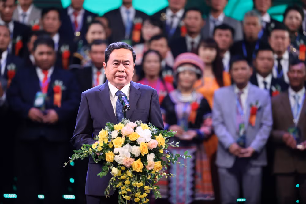 Tôn vinh điển hình Nông dân Việt Nam xuất sắc và Hợp tác xã tiêu biểu ảnh 1