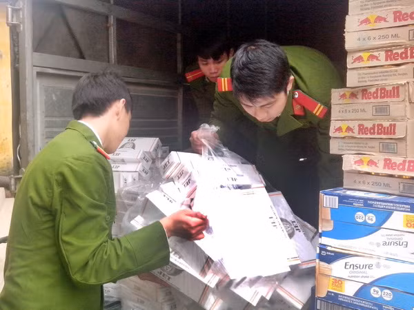 Công khai minh bạch và không có vùng cấm trong chống buôn lậu ảnh 1