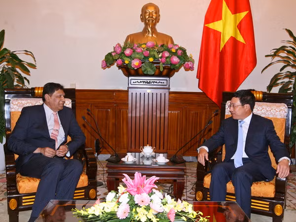 Việt Nam coi trọng quan hệ hữu nghị truyền thống với Sri Lanka ảnh 1