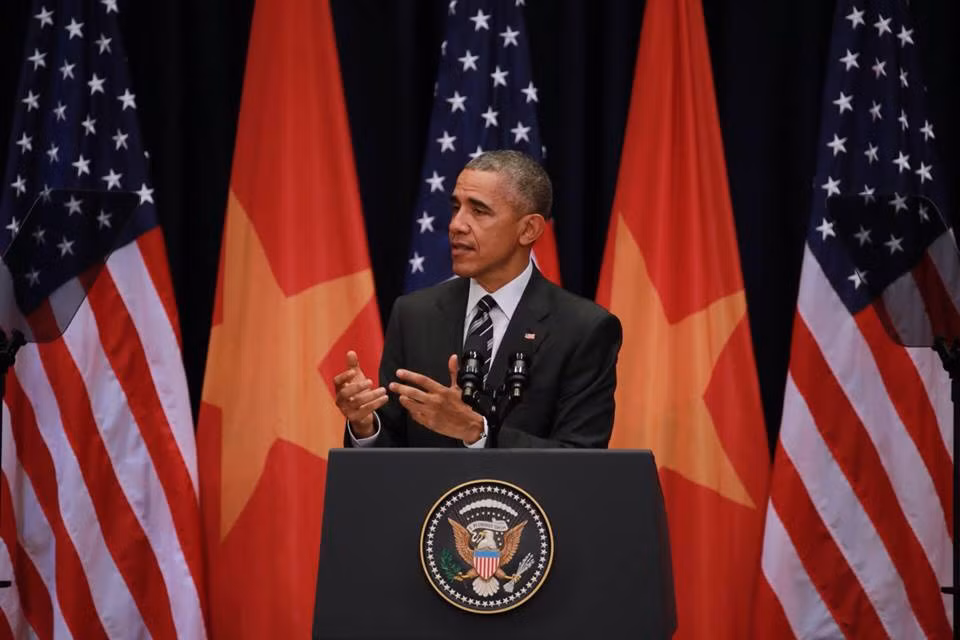 Nhắc tới Trịnh Công Sơn, ông Obama nhắn nhủ gì với thế hệ trẻ Việt? ảnh 1