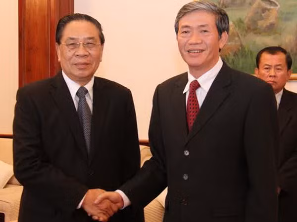 "Việt Nam-Lào cần tăng cường trao đổi lý luận giữa hai đảng" ảnh 1