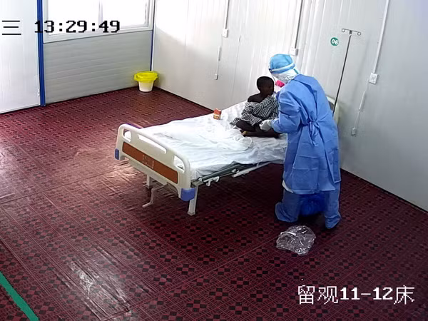 Liberia tiếp tục phát hiện hàng chục trường hợp nhiễm Ebola mới ảnh 1