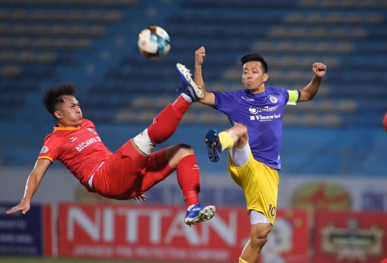 Thêm huấn luyện viên phàn nàn trọng tài V-League khi đối đầu Hà Nội FC ảnh 1