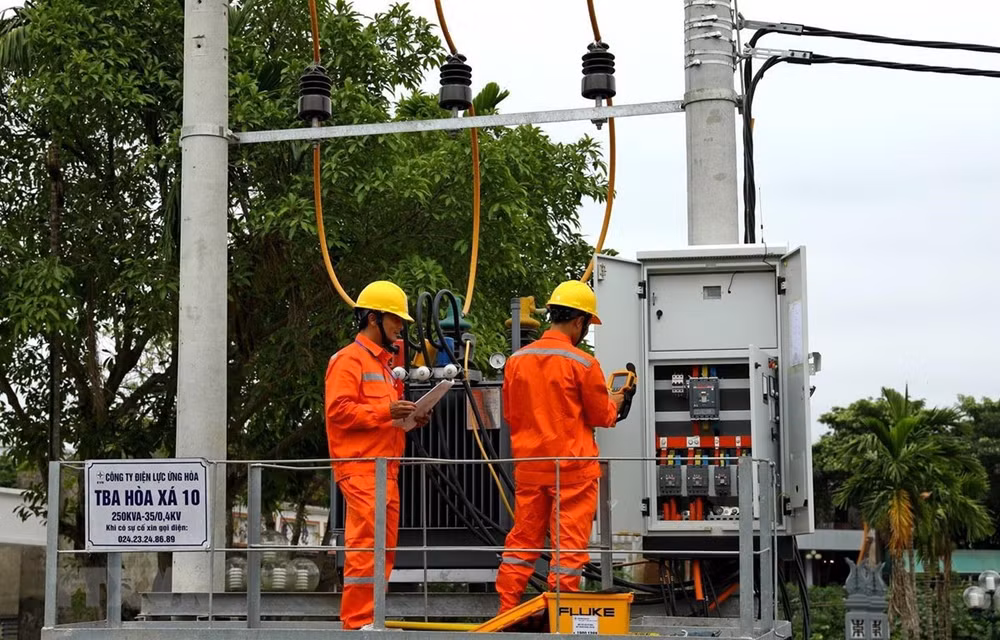 Hà Nội hoãn toàn bộ lịch cắt điện khi nắng nóng từ 36 độ C trở lên ảnh 1