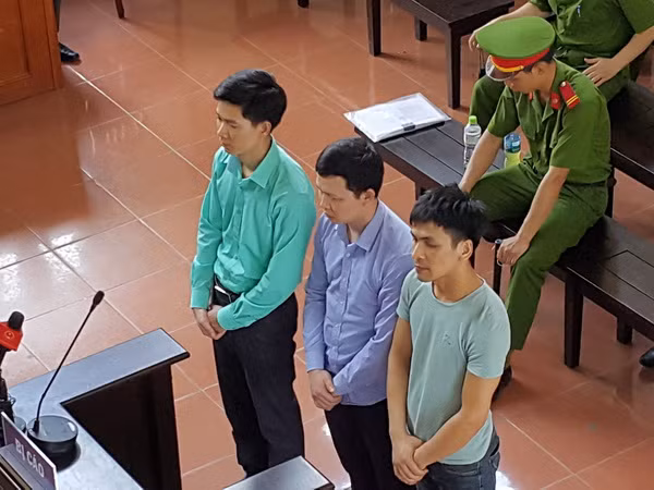 Giải đáp về những vụ án được quan tâm trong thời gian qua ảnh 1