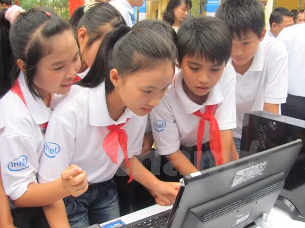 Sự kiện trong nước 10-16/10: Mưa lũ lịch sử ở các tinh miền Trung ảnh 7