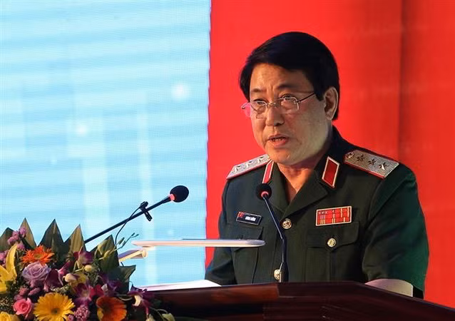 Lãnh đạo Tổng cục Chính trị mừng sinh nhật nguyên TBT Lê Khả Phiêu ảnh 1