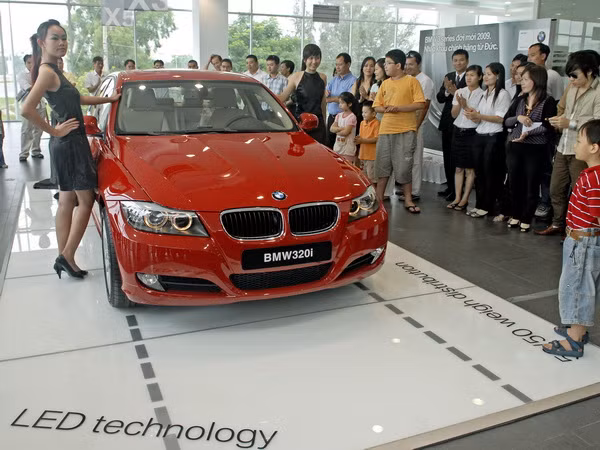 Euro Auto khẳng định không lừa dối khách hàng trong vụ nhập BMW ảnh 1