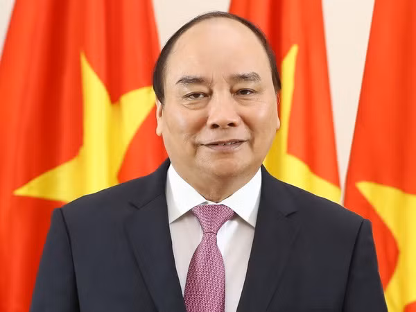 Thủ tướng Nguyễn Xuân Phúc lên đường tham dự Hội nghị APEC 26 ảnh 1