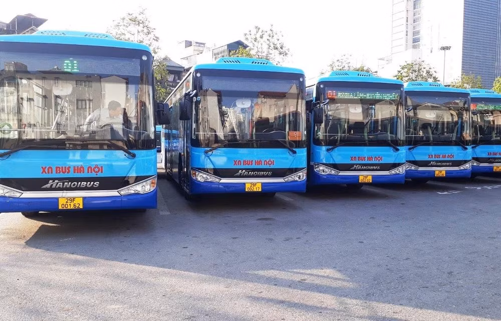 Hà Nội: 118/121 tuyến buýt trợ giá hoạt động 100% công suất từ 8/2 ảnh 1