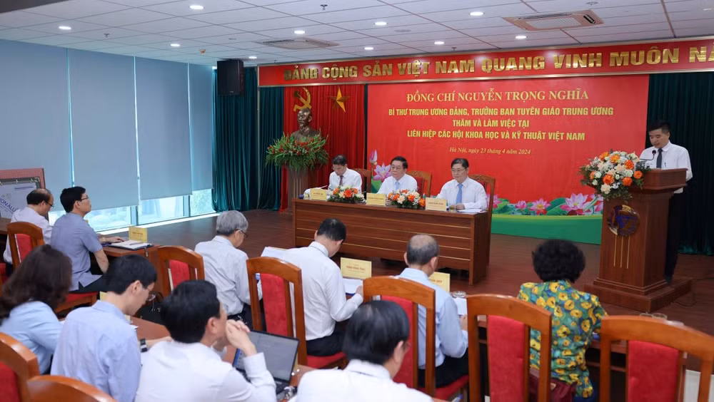 ttxvn_truong_ban_tuyen_giao_trung_uong_lam_viec_voi_lien_hiep_cac_hoi_khoa_hoc_va_ky_thuat_viet_nam_3.jpg