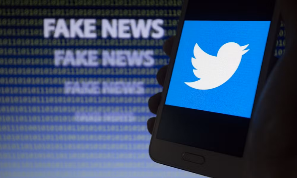 Twitter mạnh tay với nạn tin giả trước thềm cuộc bầu cử Mỹ ảnh 1