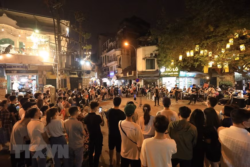 Hà Nội: Trân quý gìn giữ giá trị di sản văn hóa ở khu Phố cổ ảnh 2