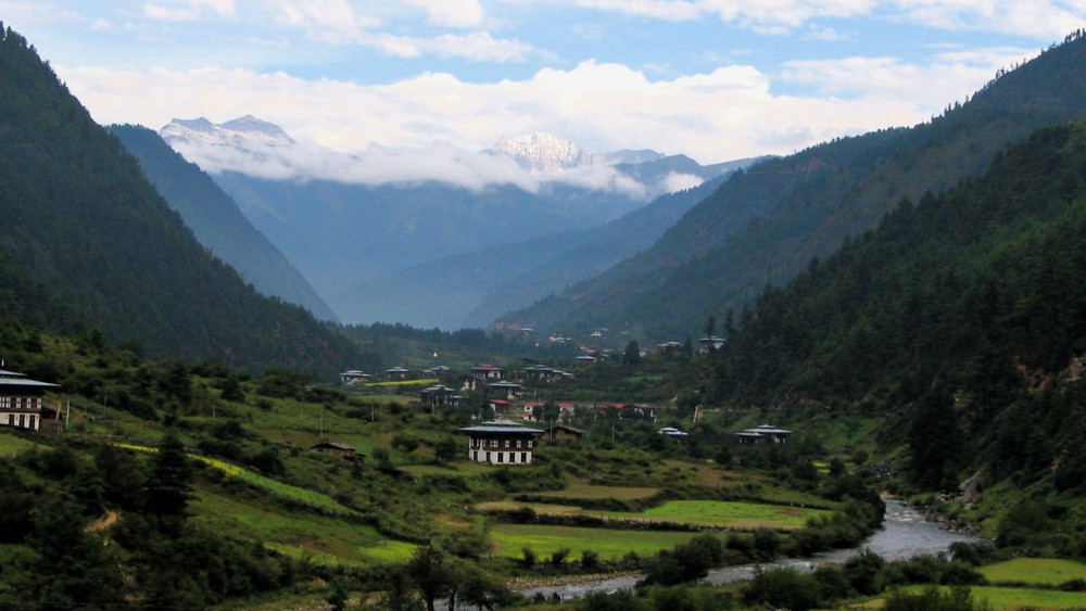 Bhutan đứng đầu thế giới về giảm lượng khí thải carbon | Vietnam+  (VietnamPlus)