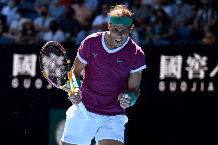 Australian Open 2022: Hàng loạt tay vợt hàng đầu sớm chia tay ảnh 2