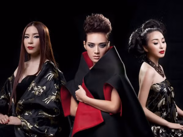 Hương Lan bất ngờ trở về "cầm tay” nhóm Năm Dòng Kẻ ảnh 2