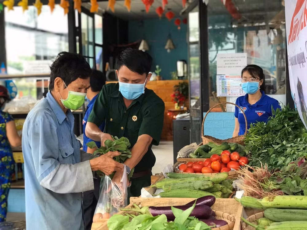 Thanh niên Thành phố Hồ Chí Minh chung tay chống dịch COVID-19 ảnh 1